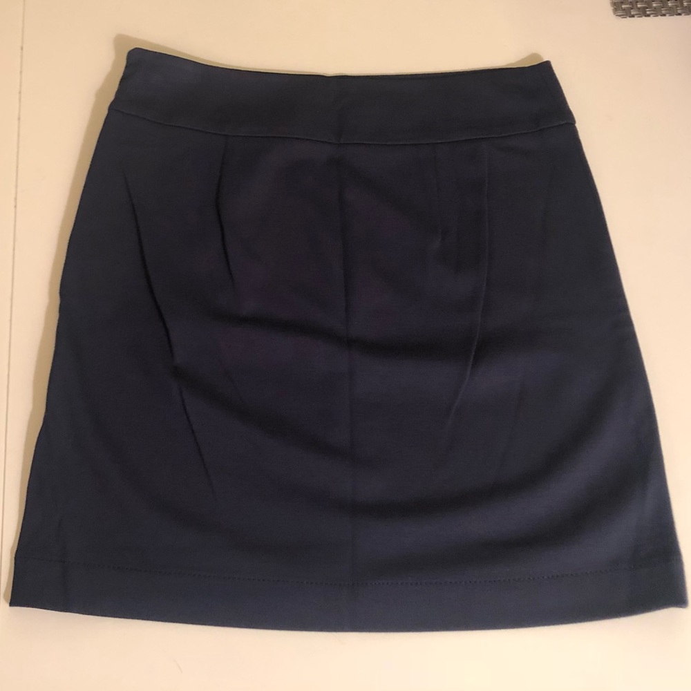 Great all-around navy skirt!